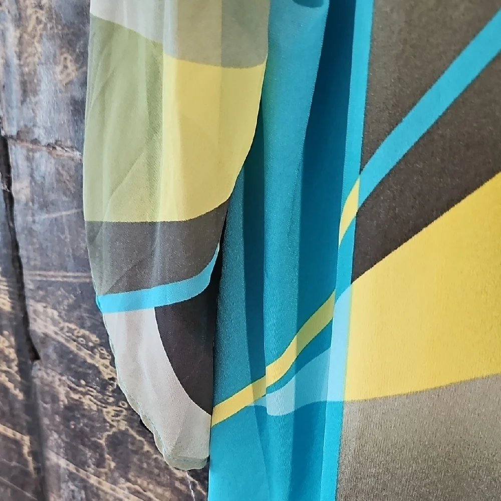 JM Collection Blue and Yellow Graphic Blouse Relaxed Fit - Picture 5 of 8